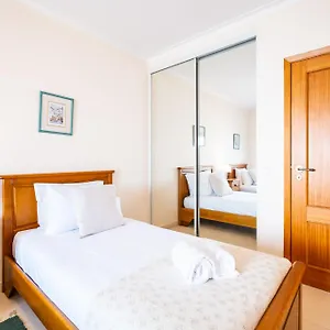 apartamento-t3-armao-de-pra.hotelaalgarve.com/