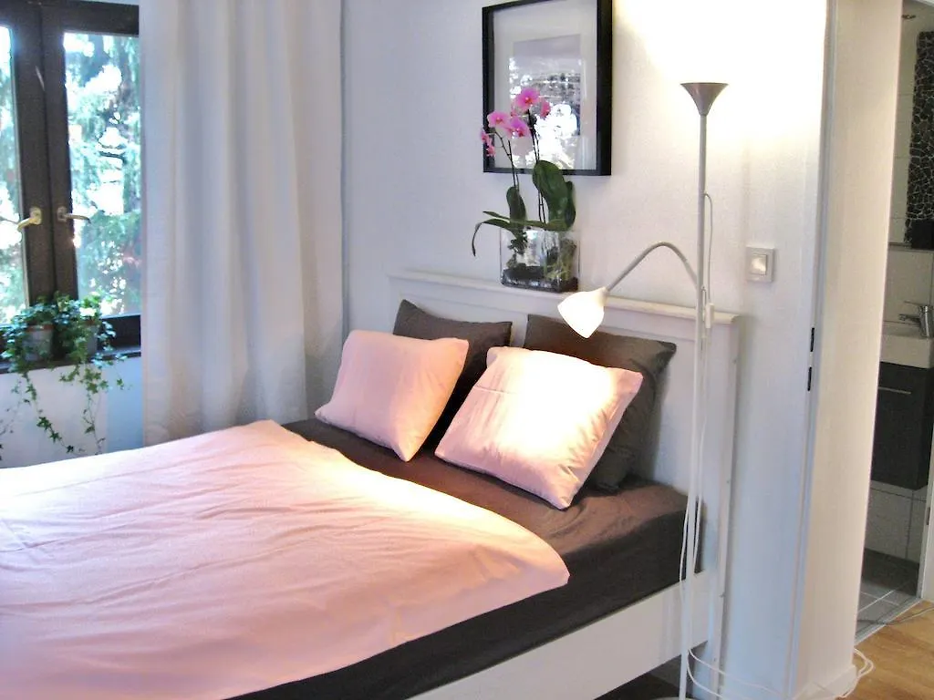 Hanna Apartment Vienne 0*,